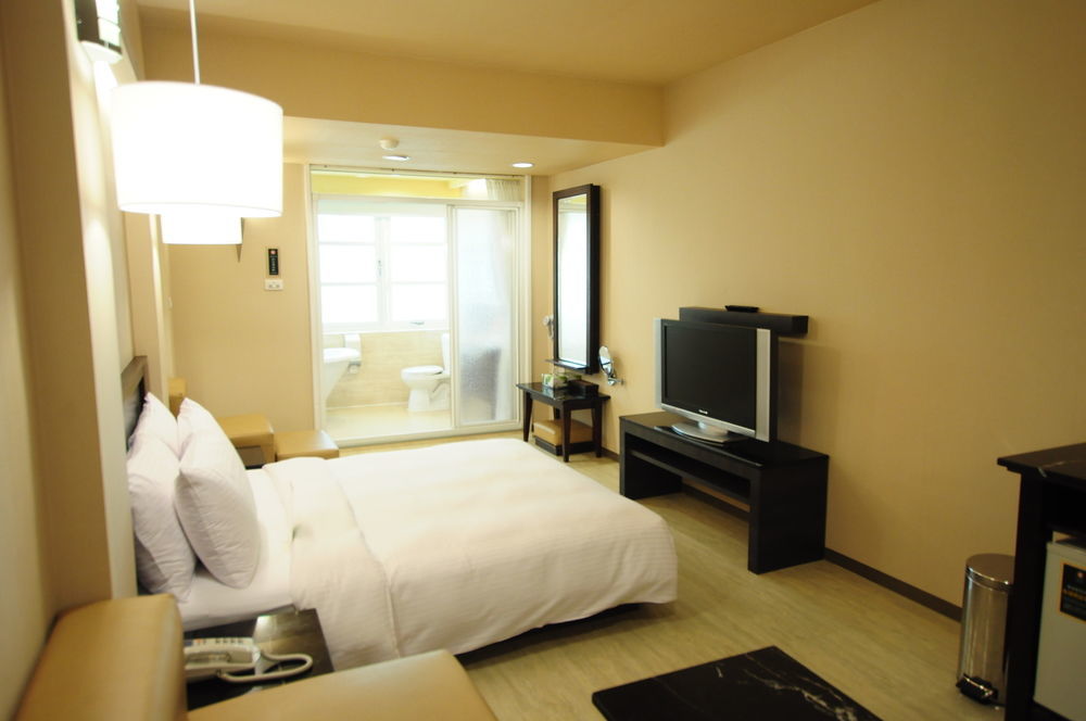 Kindness Hotel Shinkuchan Καοσιούνγκ Εξωτερικό φωτογραφία